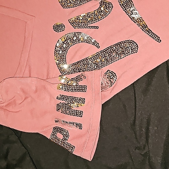 COPY - VS Pink sequin shirt - Picture 3 of 4